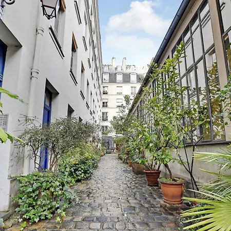 Modern Flat 2p In The Heart Of Marais Appartamento *